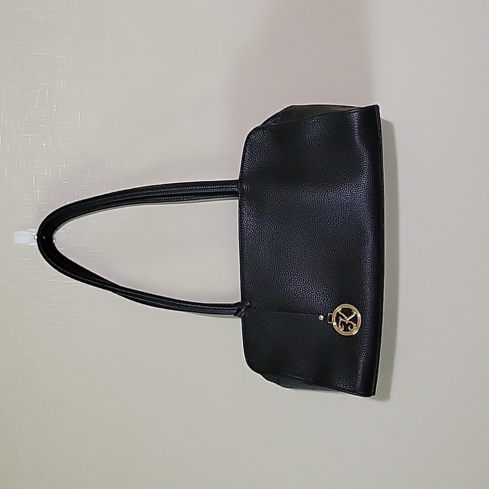 Kattee Pebbled Leather Handbag